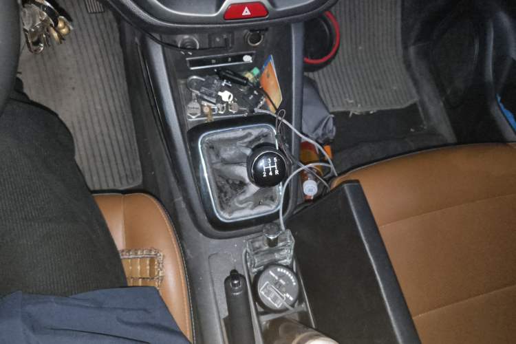 Used CHANGAN OSHAN CX70 2016 1.6L Manual Luxury Model Gear Lever