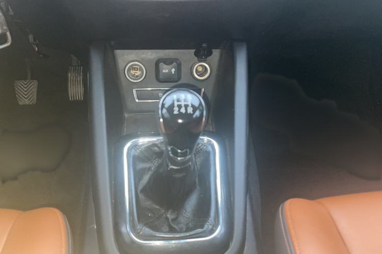 Used CHANGAN OSHAN CX70 2016 1.6L Manual Luxury Model Gear Lever