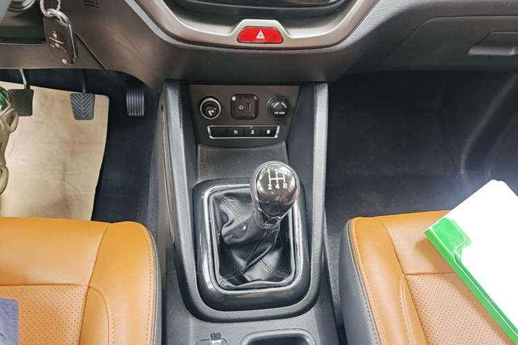 Used CHANGAN OSHAN CX70 2016 1.6L Manual Luxury Model Gear Lever