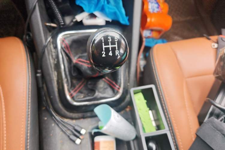 Used CHANGAN OSHAN CX70 2016 1.6L Manual Luxury Model Gear Lever