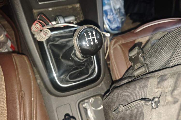 Used CHANGAN OSHAN CX70 2016 1.6L Manual Luxury Model Gear Lever