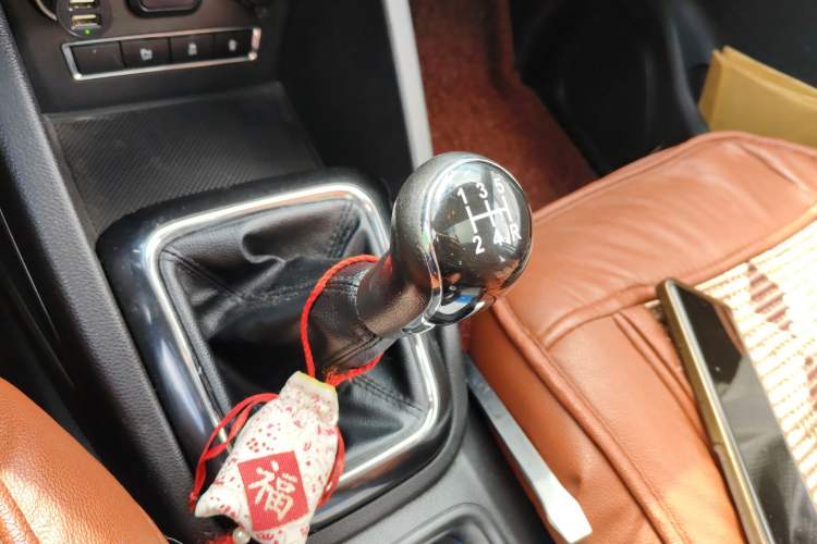 Used CHANGAN OSHAN CX70 2016 1.6L Manual Luxury Model Gear Lever