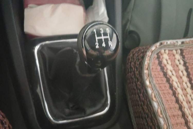 Used CHANGAN OSHAN CX70 2016 1.6L Manual Sport Model Gear Lever