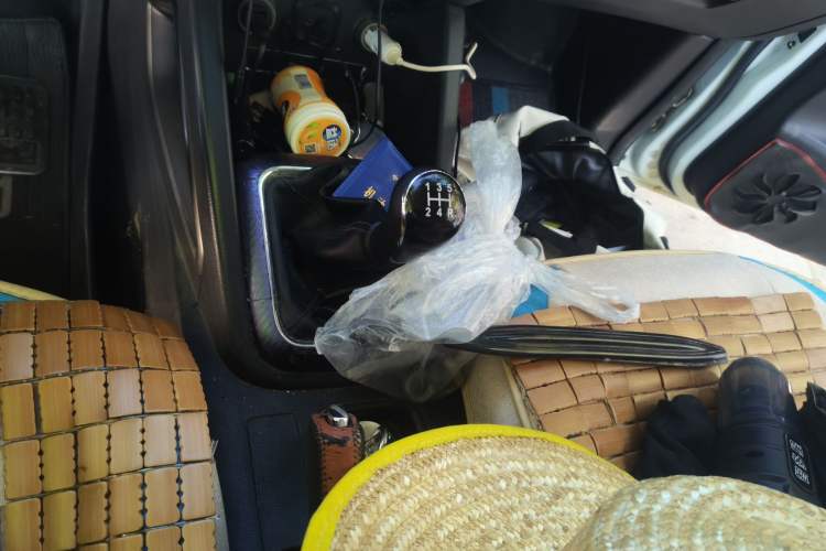 Used CHANGAN OSHAN CX70 2016 1.6L Manual Luxury Model Gear Lever
