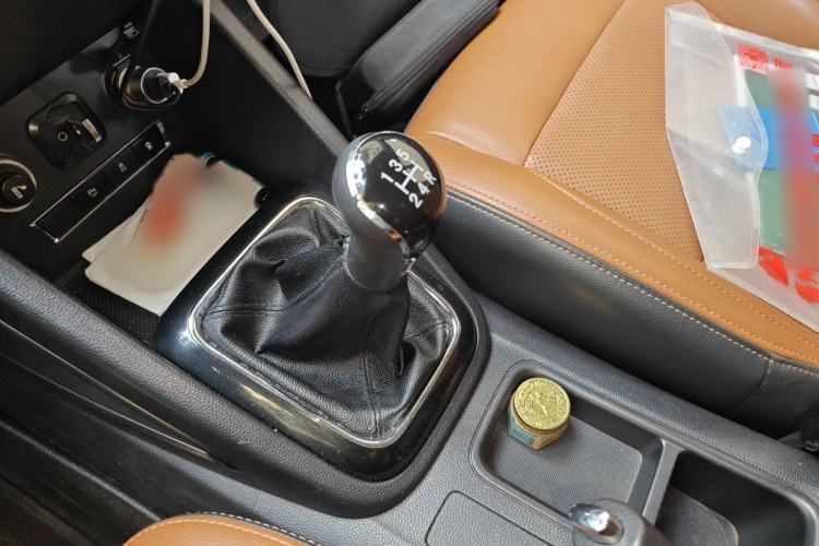 Used CHANGAN OSHAN CX70 2016 1.6L Manual Smart Connect Version Gear Lever