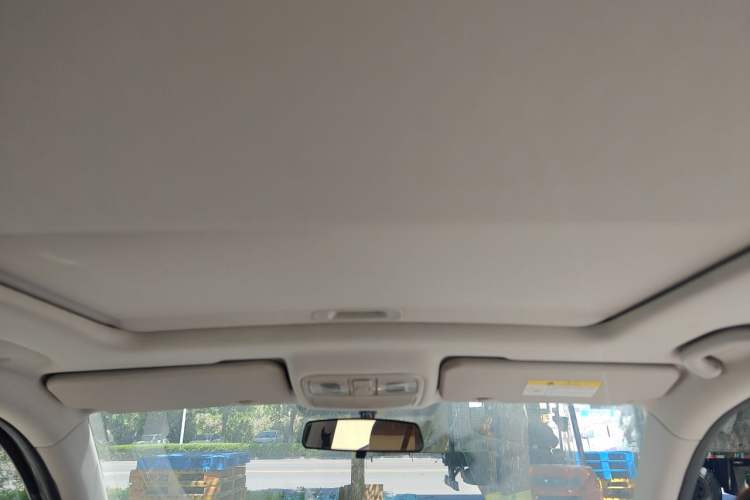 Used CHANGAN OSHAN CX70 2016 1.6L Manual Luxury Model Headliner