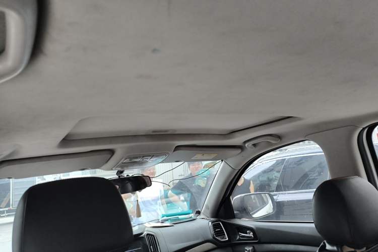Used CHANGAN OSHAN CX70 2016 1.6L Manual Luxury Model Headliner