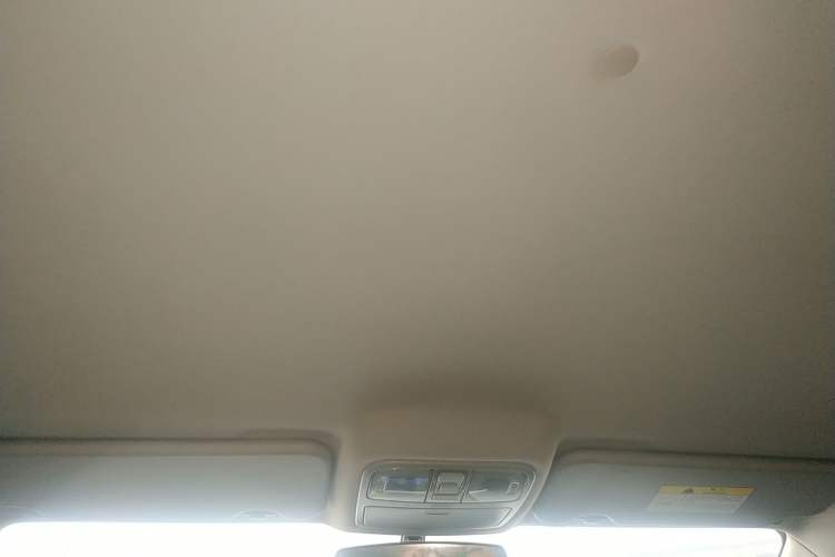 Used CHANGAN OSHAN CX70 2016 1.6L Manual Comfort Model Headliner