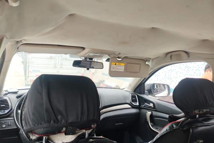 Used CHANGAN OSHAN CX70 2016 1.6L Manual Comfort Model Headliner