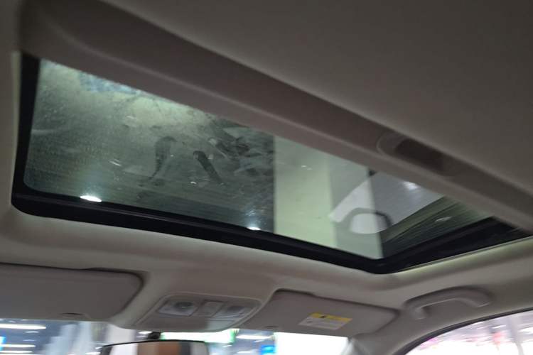 Used CHANGAN OSHAN CX70 2016 1.6L Manual Luxury Model Headliner