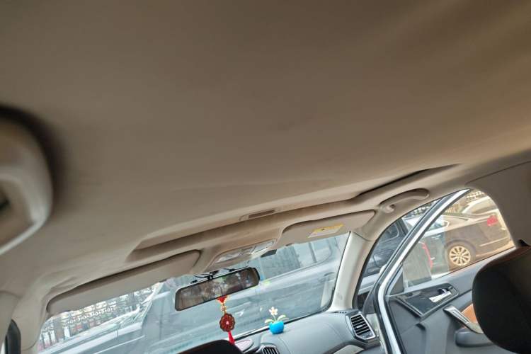Used CHANGAN OSHAN CX70 2016 1.6L Manual Luxury Model Headliner