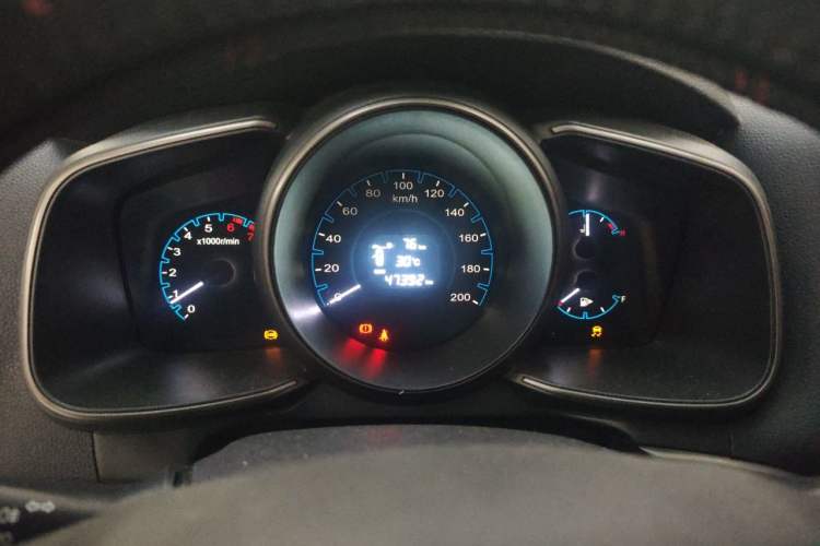 Used CHANGAN OSHAN CX70 2016 1.6L Manual Luxury Model Instrument Cluster