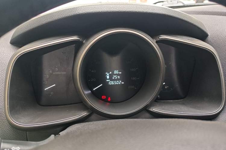 Used CHANGAN OSHAN CX70 2016 1.6L Manual Luxury Model Instrument Cluster