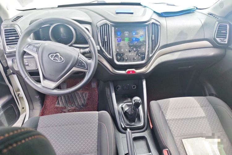 Used CHANGAN OSHAN CX70 2016 1.6L Manual Comfort Model Interior 2