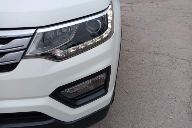 Used CHANGAN OSHAN CX70 2016 1.6L Manual Luxury Model Left Front Headlight