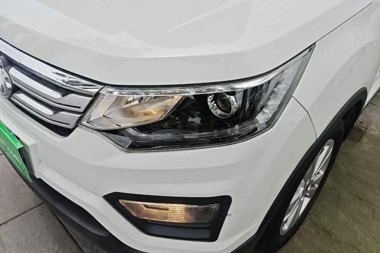 Used CHANGAN OSHAN CX70 2016 1.6L Manual Luxury Model Left Front Headlight