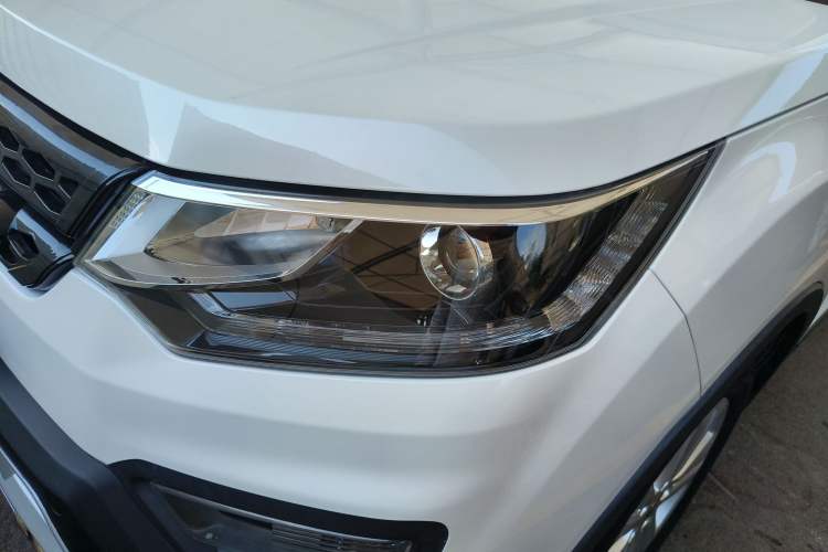 Used CHANGAN OSHAN CX70 2016 1.6L Manual Luxury Model Left Front Headlight