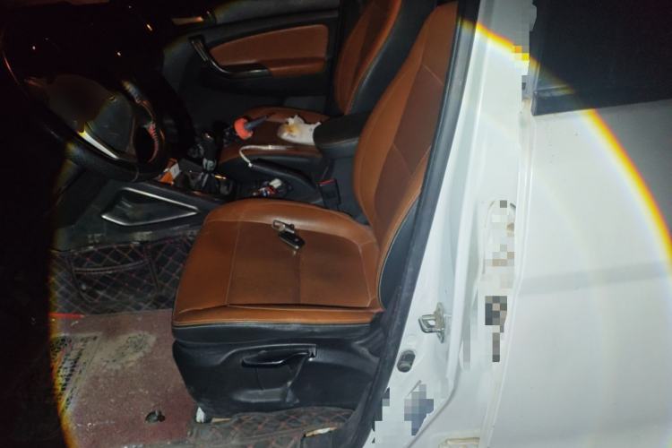 Used CHANGAN OSHAN CX70 2016 1.6L Manual Luxury Model Left Front Seat