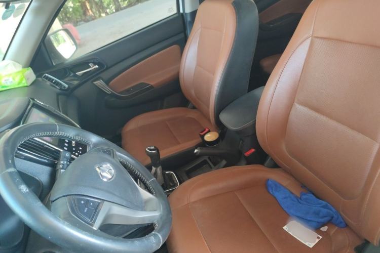 Used CHANGAN OSHAN CX70 2016 1.6L Manual Luxury Model Left Front Seat