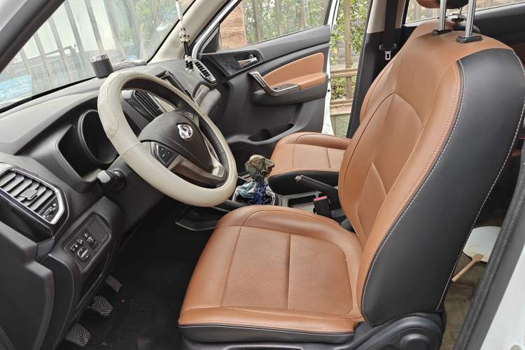 Used CHANGAN OSHAN CX70 2016 1.6L Manual Luxury Model Left Front Seat