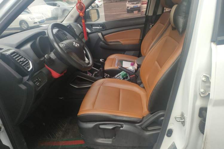 Used CHANGAN OSHAN CX70 2016 1.6L Manual Luxury Model Left Front Seat