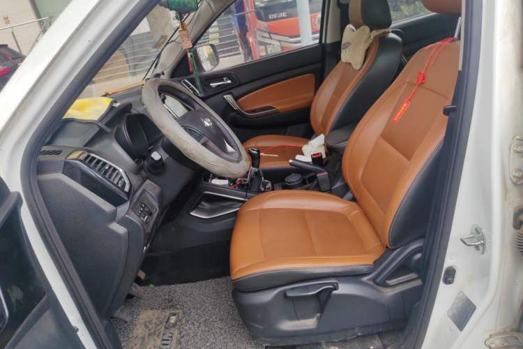 Used CHANGAN OSHAN CX70 2016 1.6L Manual Luxury Model Left Front Seat
