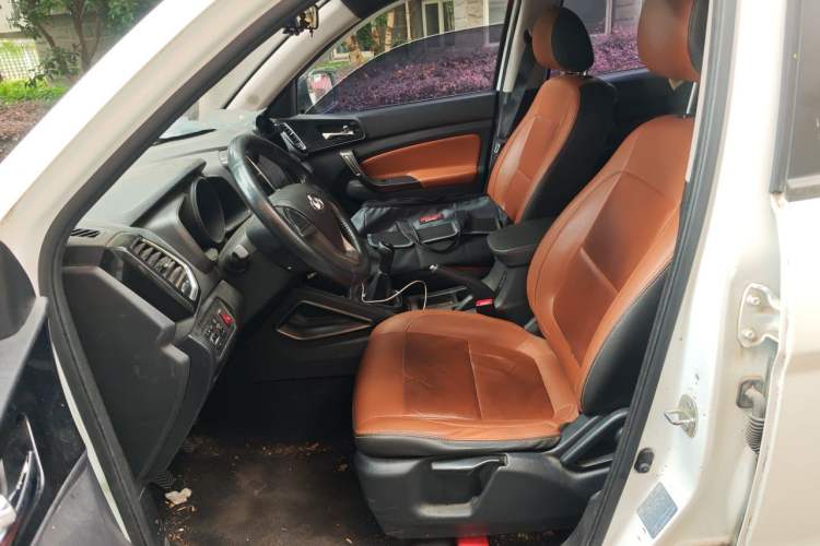 Used CHANGAN OSHAN CX70 2016 1.6L Manual Luxury Model Left Front Seat