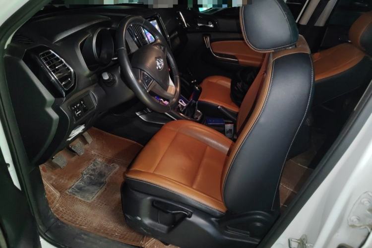 Used CHANGAN OSHAN CX70 2016 1.6L Manual Luxury Model Left Front Seat