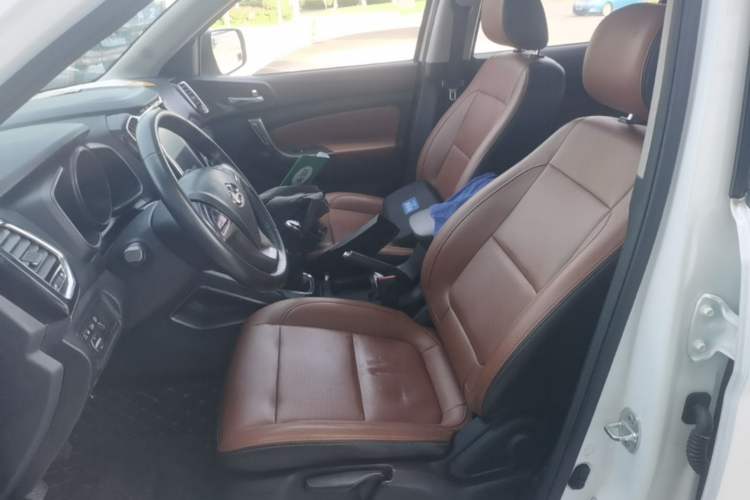 Used CHANGAN OSHAN CX70 2016 1.6L Manual Luxury Model Left Front Seat