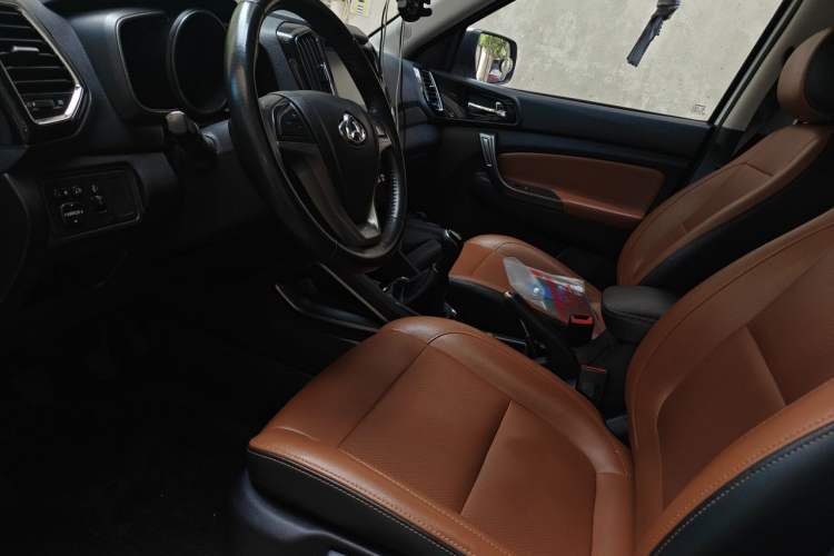 Used CHANGAN OSHAN CX70 2016 1.6L Manual Smart Connect Version Left Front Seat