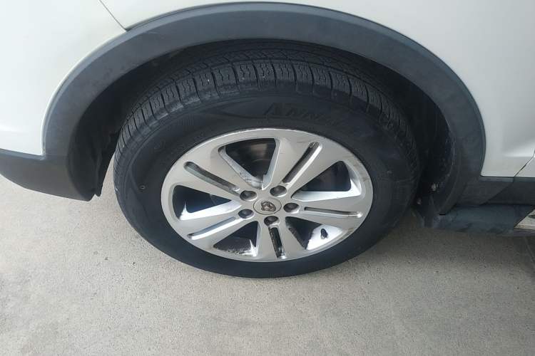 Used CHANGAN OSHAN CX70 2016 1.6L Manual Comfort Model Left Front Wheel Hub