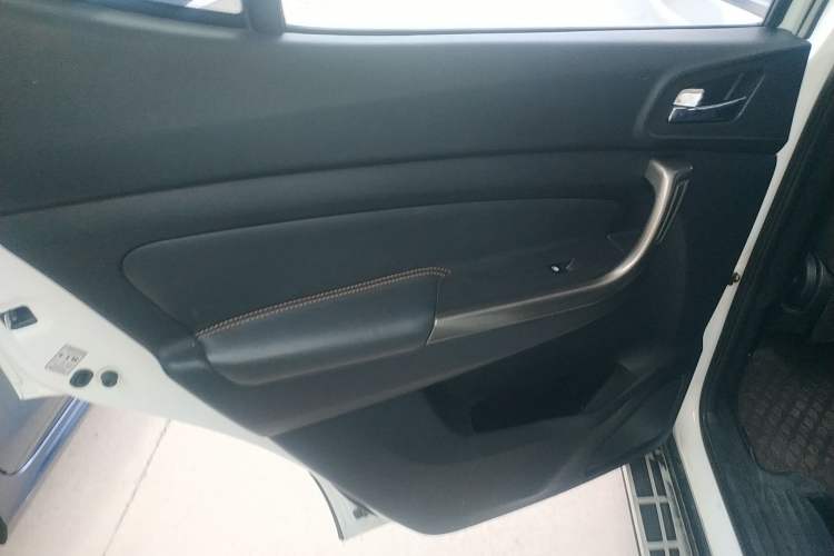 Used CHANGAN OSHAN CX70 2016 1.6L Manual Comfort Model Left Rear Door Interior