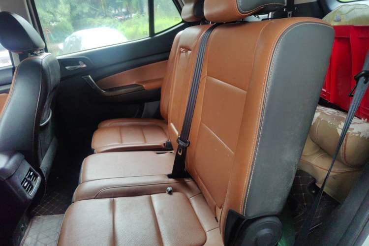 Used CHANGAN OSHAN CX70 2016 1.6L Manual Luxury Model Left Rear Seat