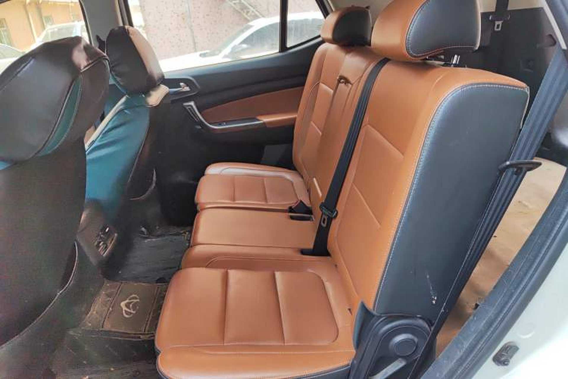Used CHANGAN OSHAN CX70 2016 1.6L Manual Elite Model Left Rear Seat