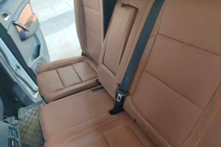 Used CHANGAN OSHAN CX70 2016 1.6L Manual Luxury Model Left Rear Seat