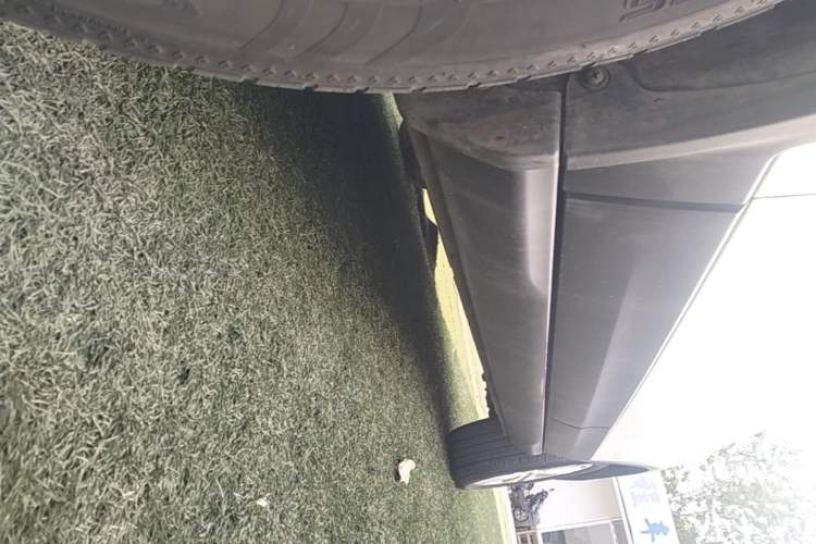 Used CHANGAN OSHAN CX70 2016 1.6L Manual Luxury Model Left Side Sill