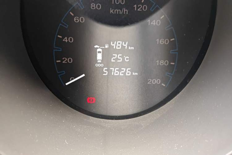 Used CHANGAN OSHAN CX70 2016 1.6L Manual Luxury Model Odometer Close Up