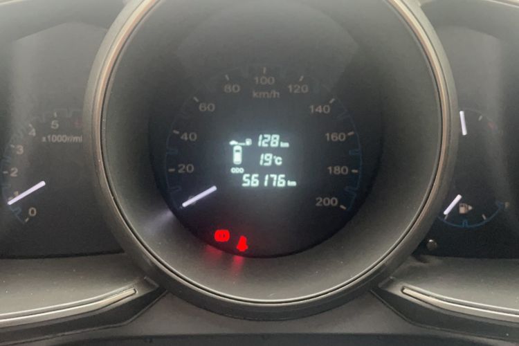 Used CHANGAN OSHAN CX70 2016 1.6L Manual Luxury Model Odometer Close Up
