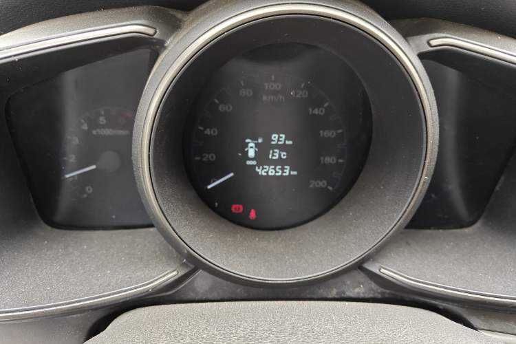 Used CHANGAN OSHAN CX70 2016 1.6L Manual Luxury Model Odometer Close Up