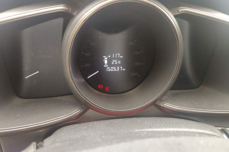 Used CHANGAN OSHAN CX70 2016 1.6L Manual Luxury Model Odometer Close Up