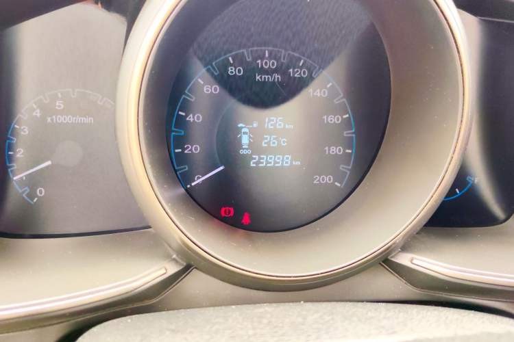 Used CHANGAN OSHAN CX70 2016 1.6L Manual Luxury Model Odometer Close Up