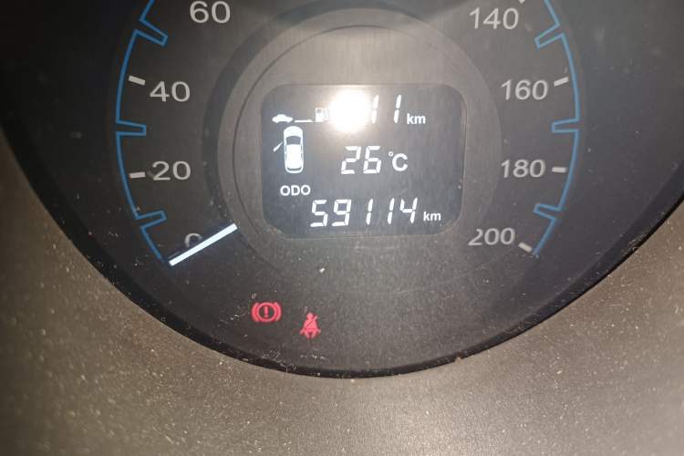 Used CHANGAN OSHAN CX70 2016 1.6L Manual Luxury Model Odometer Close Up