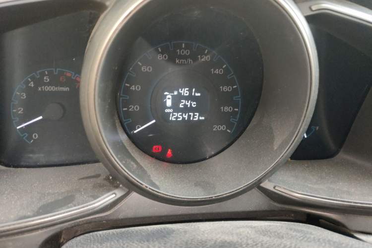 Used CHANGAN OSHAN CX70 2016 1.6L Manual Luxury Model Odometer Close Up