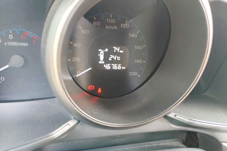 Used CHANGAN OSHAN CX70 2016 1.6L Manual Luxury Model Odometer Close Up