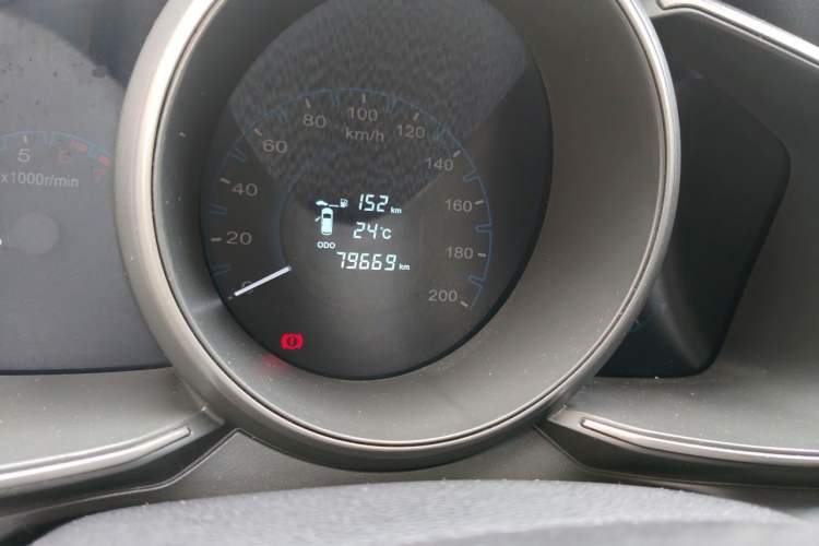 Used CHANGAN OSHAN CX70 2016 1.6L Manual Comfort Model Odometer Close Up