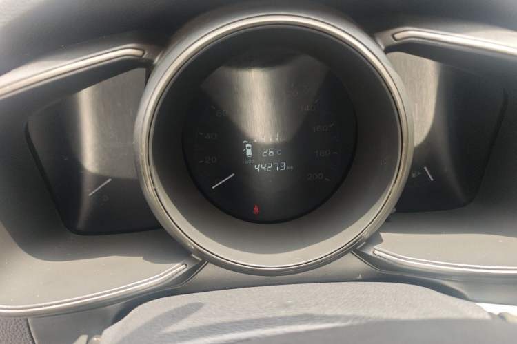 Used CHANGAN OSHAN CX70 2016 1.6L Manual Luxury Model Odometer Close Up