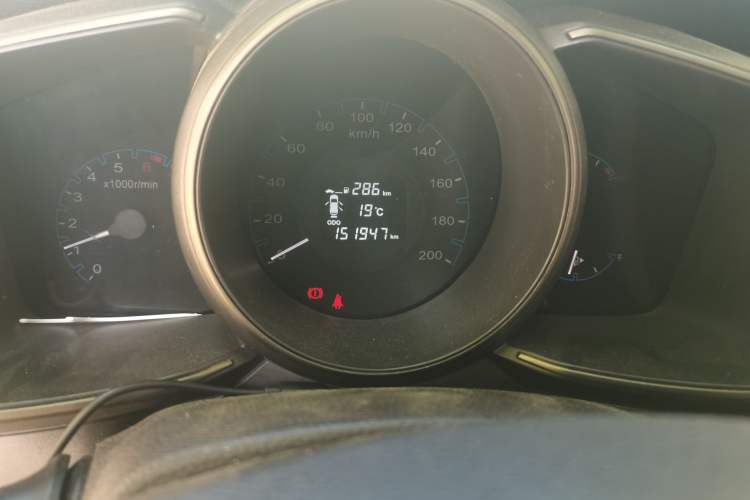 Used CHANGAN OSHAN CX70 2016 1.6L Manual Luxury Model Odometer Close Up
