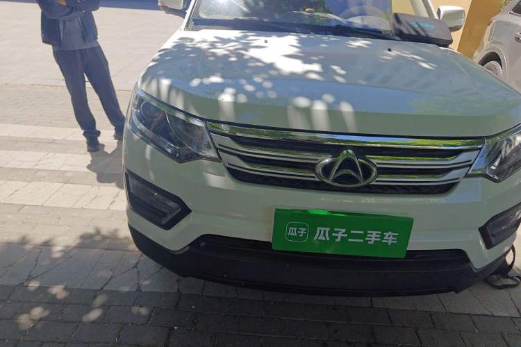 Used CHANGAN OSHAN CX70 2016 1.6L Manual Luxury Model Right Front Headlight
