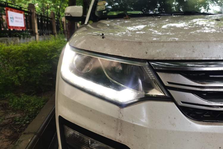 Used CHANGAN OSHAN CX70 2016 1.6L Manual Smart Connect Version Right Front Headlight