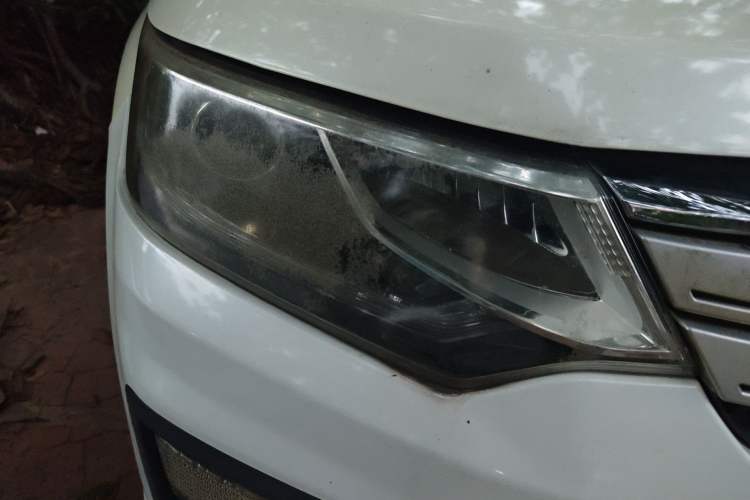 Used CHANGAN OSHAN CX70 2016 1.6L Manual Luxury Model Right Front Headlight